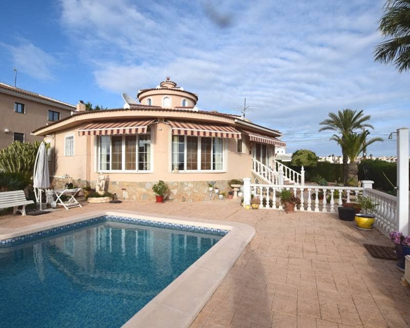 5 bedroom Villa for sale in Ciudad Quesada with pool - € 499,000 (Ref: 8669075)