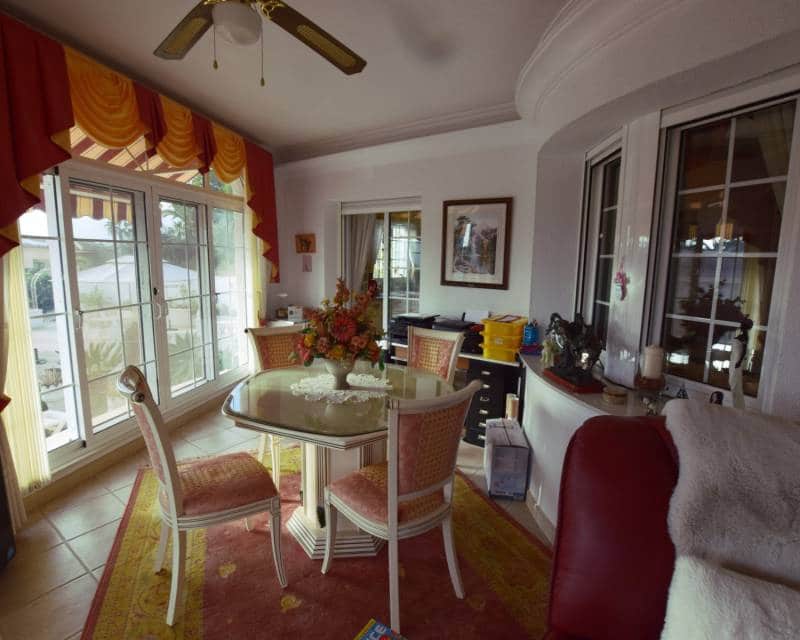 5 bedroom Villa for sale in Ciudad Quesada with pool - € 499,000 (Ref: 8669075)