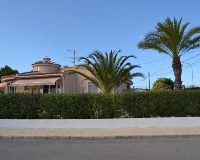 5 bedroom Villa for sale in Ciudad Quesada with pool - € 499,000 (Ref: 8669075)