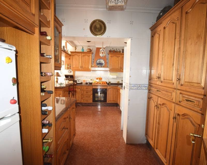 4 bedroom Villa for sale in Ciudad Quesada with pool garage - € 420,000 (Ref: 8800103)