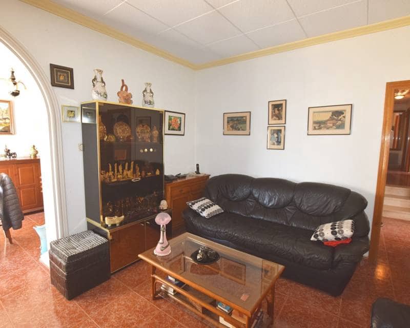 4 bedroom Villa for sale in Ciudad Quesada with pool garage - € 420,000 (Ref: 8800103)