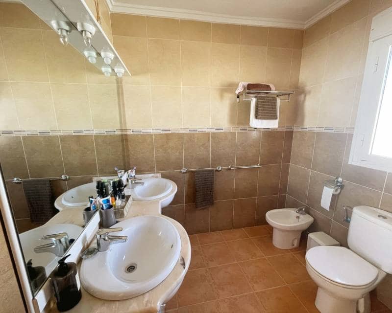 5 bedroom Villa for sale in Ciudad Quesada with pool - € 425,000 (Ref: 8913579)