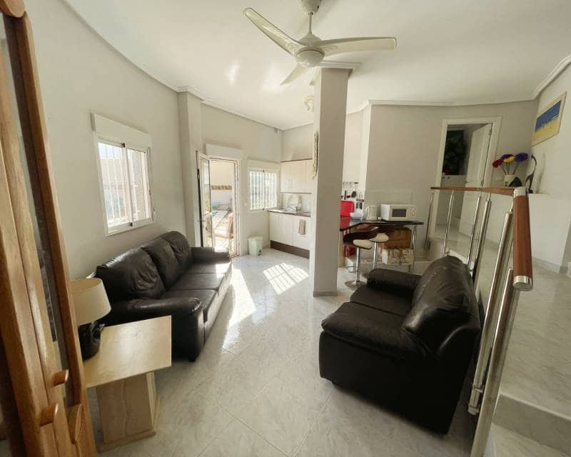 5 bedroom Villa for sale in Ciudad Quesada with pool - € 425,000 (Ref: 8913579)