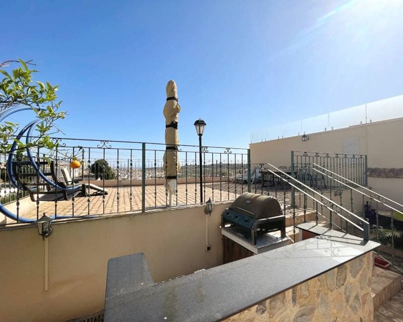 5 bedroom Villa for sale in Ciudad Quesada with pool - € 425,000 (Ref: 8913579)