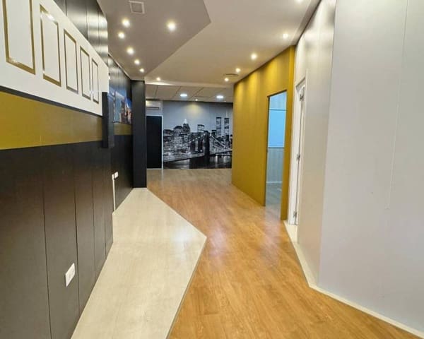 Commercial for sale in Zona Pueblo, Guardamar del Segura - € 220,000 (Ref: 9013294)