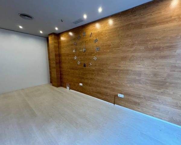 Commercial for sale in Zona Pueblo, Guardamar del Segura - € 220,000 (Ref: 9013294)