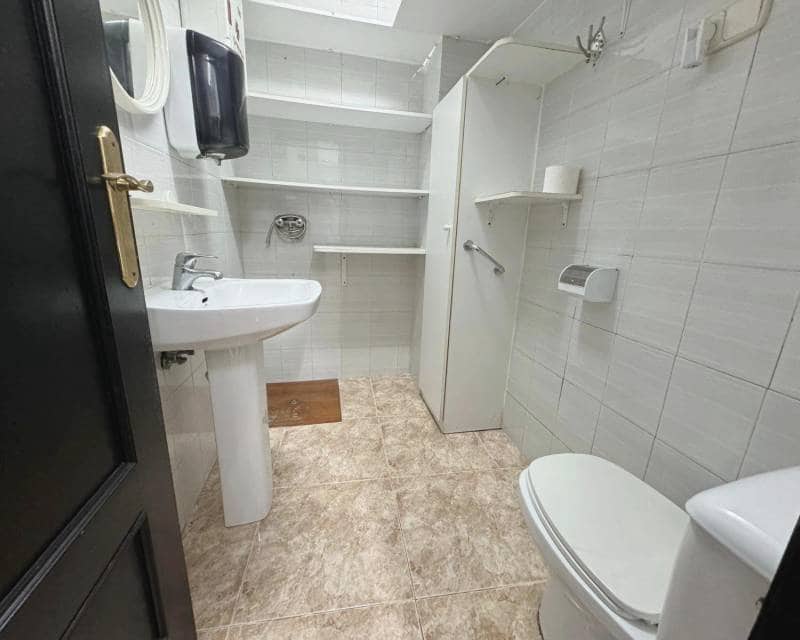 Commercial for sale in Guardamar del Segura - € 220,000 (Ref: 9013294)