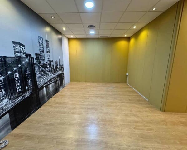 Commercial for sale in Zona Pueblo, Guardamar del Segura - € 220,000 (Ref: 9013294)