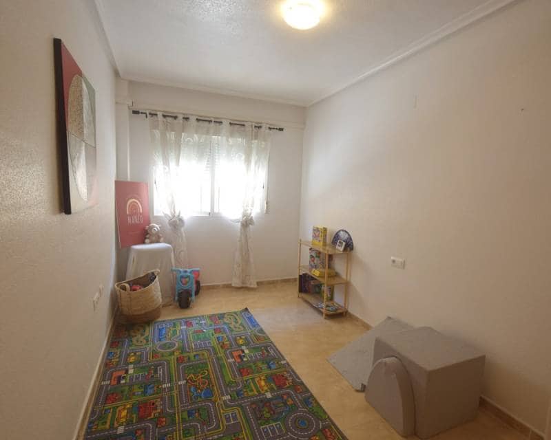 2 soverom Leilighet til salgs i Formentera del Segura med svømmebasseng - € 110 000 (Ref: 9168191)