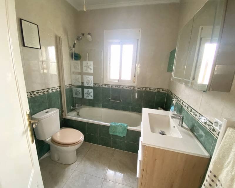 3 bedroom Villa for sale in Ciudad Quesada with pool - € 399,000 (Ref: 9274063)