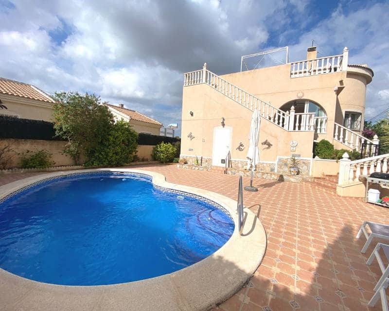 3 bedroom Villa for sale in Ciudad Quesada with pool - € 399,000 (Ref: 9274063)