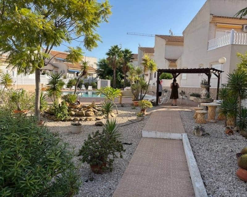 3 bedroom Villa for sale in Ciudad Quesada with pool - € 230,000 (Ref: 9329501)