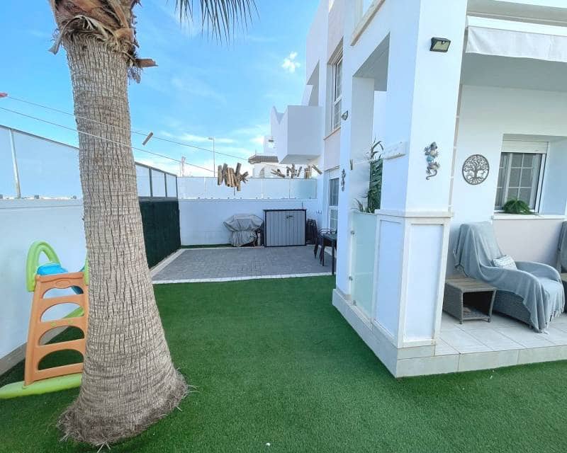 2 soveværelse Lejlighed til salg i Dona Pepa med swimmingpool - € 279.000 (Ref: 9348539)