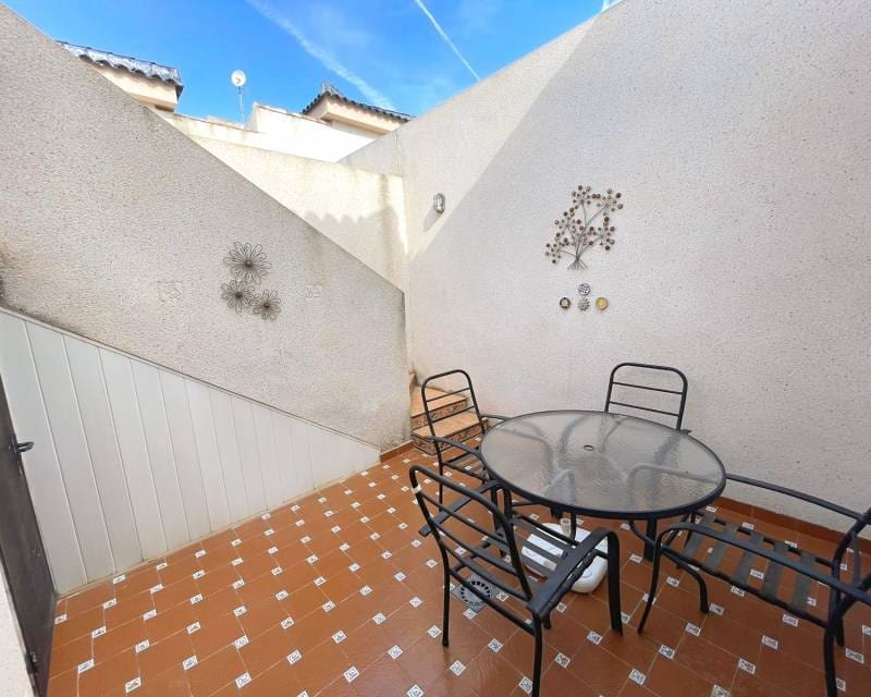 2 makuuhuone Paritalo myytävänä paikassa Ciudad Quesada mukana uima-altaan - 185 000 € (Ref: 9387054)