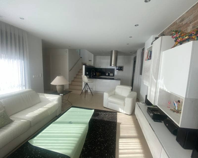 3 sypialnia Dom blizniak na sprzedaż w Pueblo Bravo z basenem - 420 000 € (Ref: 9421615)