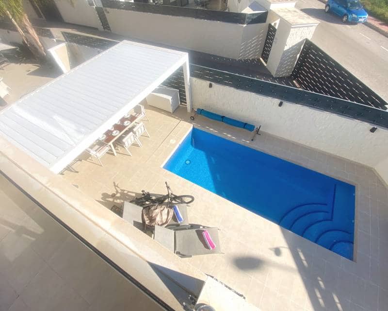 3 sypialnia Dom blizniak na sprzedaż w Pueblo Bravo z basenem - 420 000 € (Ref: 9421615)