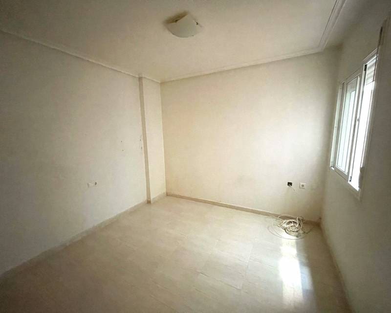 3 soveværelse Lejlighed til salg i Los Montesinos - € 125.000 (Ref: 9503187)