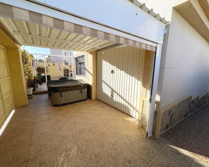 3 chambre Villa/Maison à vendre à Ciudad Quesada avec piscine garage - 295 000 € (Ref: 9579982)