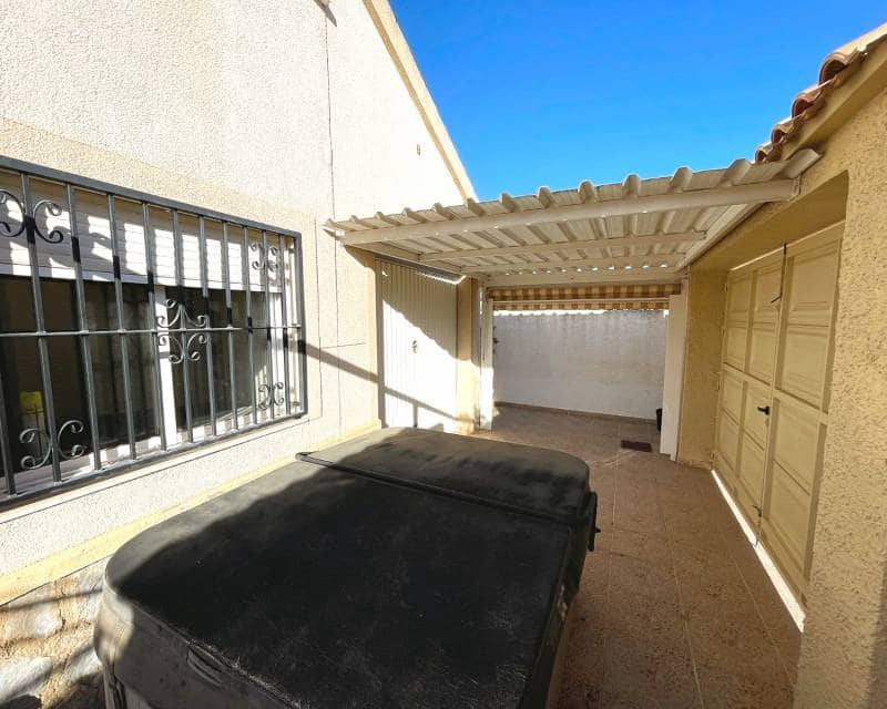 3 chambre Villa/Maison à vendre à Ciudad Quesada avec piscine garage - 295 000 € (Ref: 9579982)