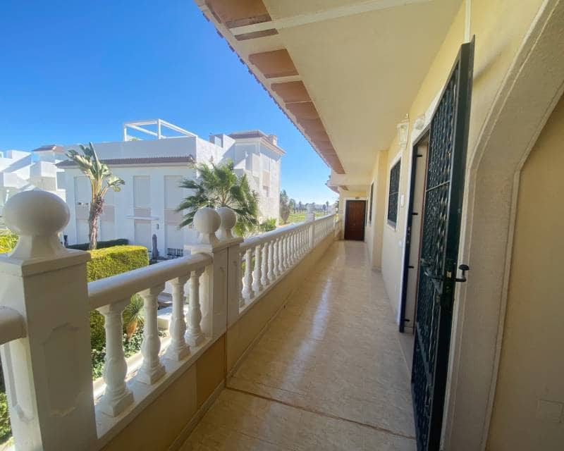 2 Zimmer Apartment zu verkaufen in Dona Pepa mit Pool - 182.000 € (Ref: 9579983)