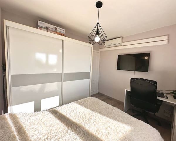 2 chambre Appartement à vendre à San Luis, Torrevieja avec piscine - 160 000 € (Ref: 9593072)