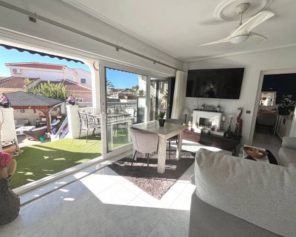 3 slaapkamer Villa te koop in Ciudad Quesada, Rojales met zwembad - € 399.000 (Ref: 9610051)