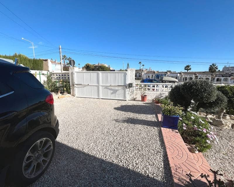 3 Zimmer Villa zu verkaufen in Ciudad Quesada mit Pool - 399.000 € (Ref: 9610051)