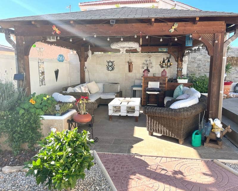 3 Zimmer Villa zu verkaufen in Ciudad Quesada mit Pool - 399.000 € (Ref: 9610051)