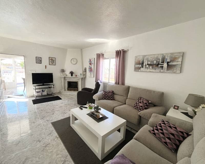 3 bedroom Villa for sale in Benijofar with pool - € 435,000 (Ref: 9631379)