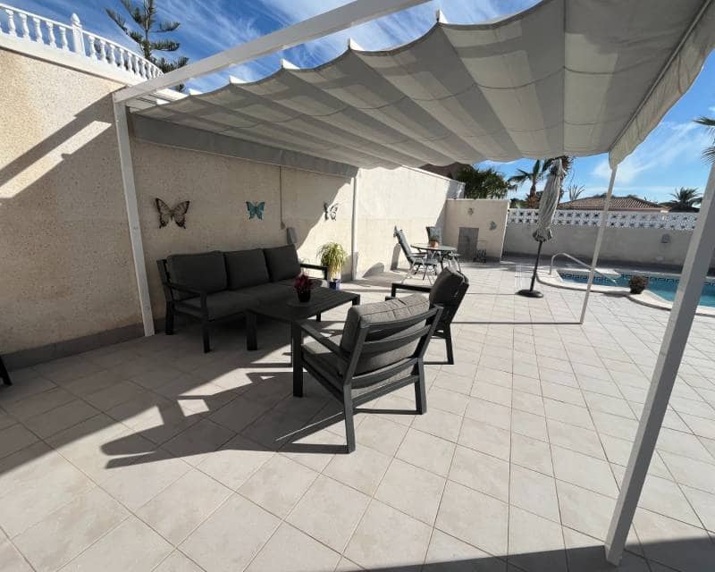 3 bedroom Villa for sale in Benijofar with pool - € 435,000 (Ref: 9631379)