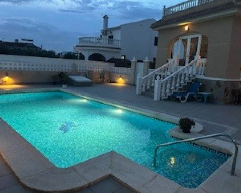 3 camera da letto Villa in vendita in Benijofar con piscina garage - 435.000 € (Rif: 9631379)