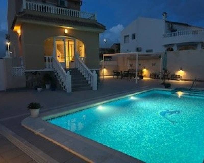 3 camera da letto Villa in vendita in Benijofar con piscina garage - 435.000 € (Rif: 9631379)