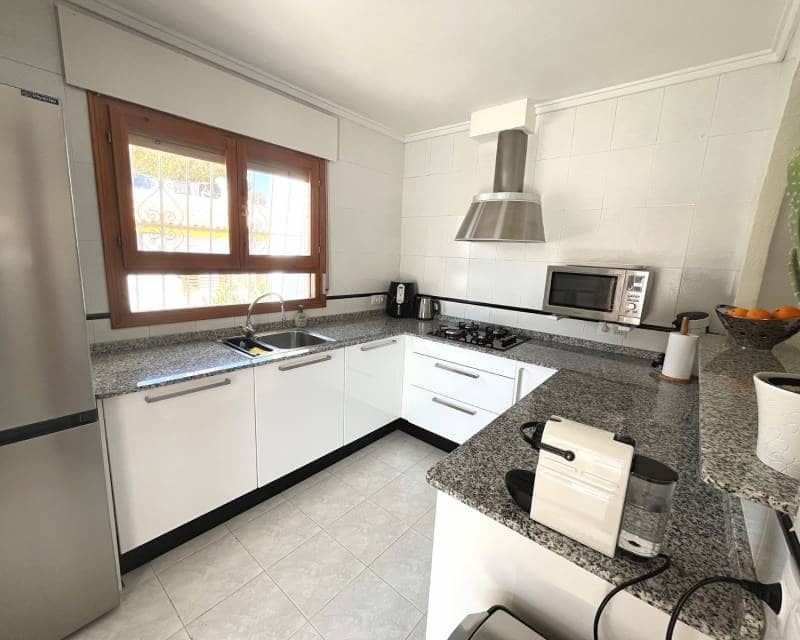 3 bedroom Villa for sale in Pueblo Bravo with pool - € 427,500 (Ref: 9669081)