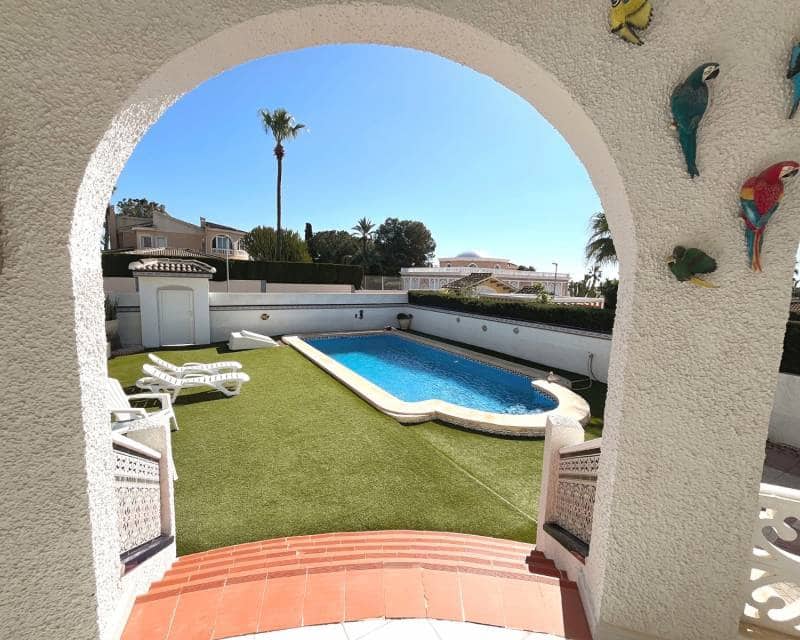 3 bedroom Villa for sale in Pueblo Bravo with pool - € 427,500 (Ref: 9669081)
