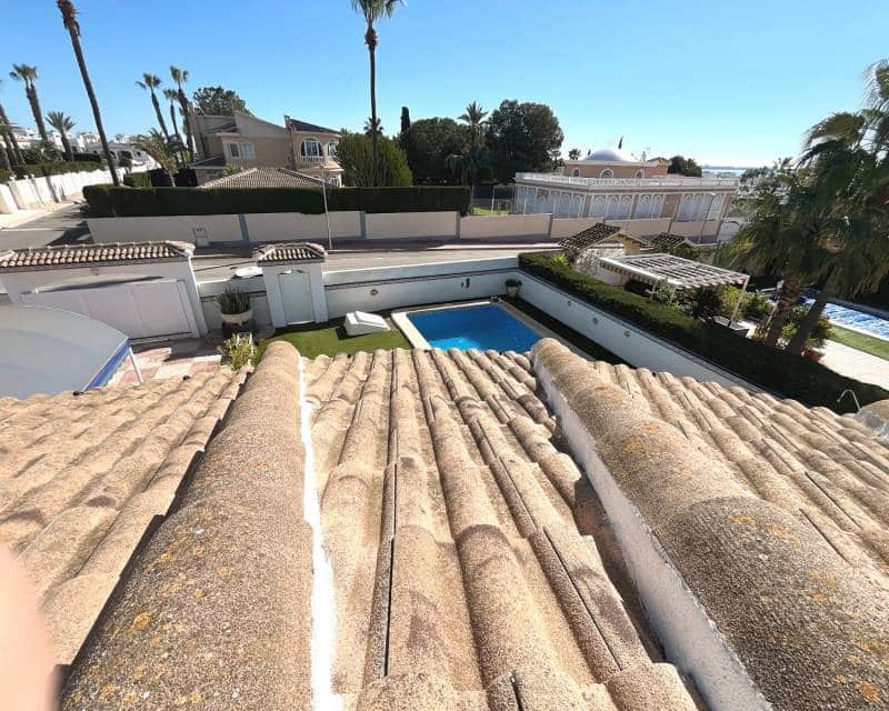 3 bedroom Villa for sale in Pueblo Bravo with pool - € 427,500 (Ref: 9669081)