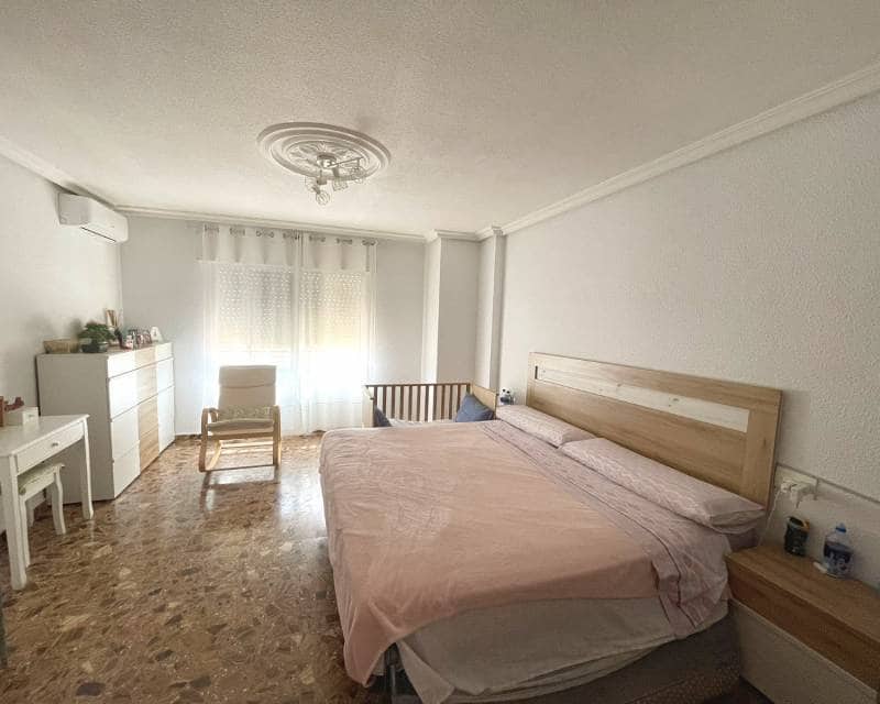 4 soveværelse Lejlighed til salg i Ciudad Quesada med swimmingpool - € 145.000 (Ref: 9807360)