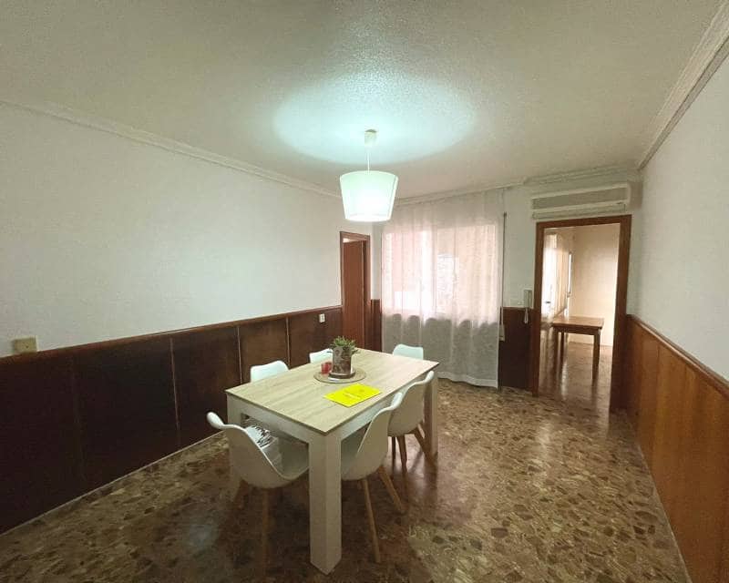 4 soveværelse Lejlighed til salg i Ciudad Quesada med swimmingpool - € 145.000 (Ref: 9807360)