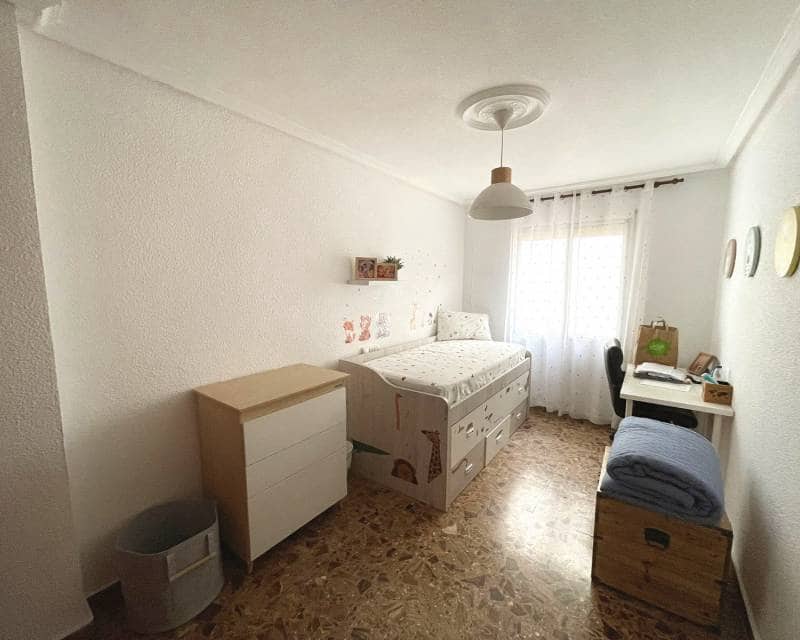 4 soveværelse Lejlighed til salg i Ciudad Quesada med swimmingpool - € 145.000 (Ref: 9807360)