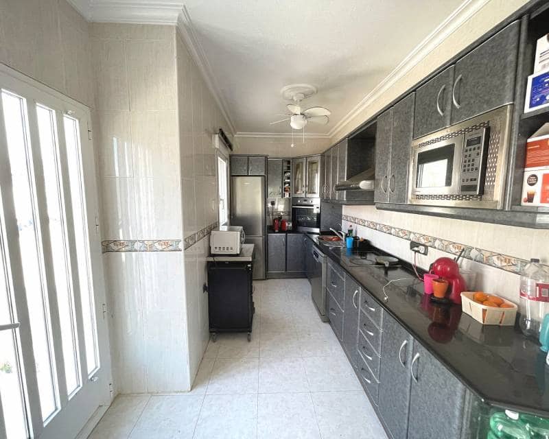 4 soverom Villa til salgs i Ciudad Quesada med svømmebasseng - € 585 000 (Ref: 9809880)