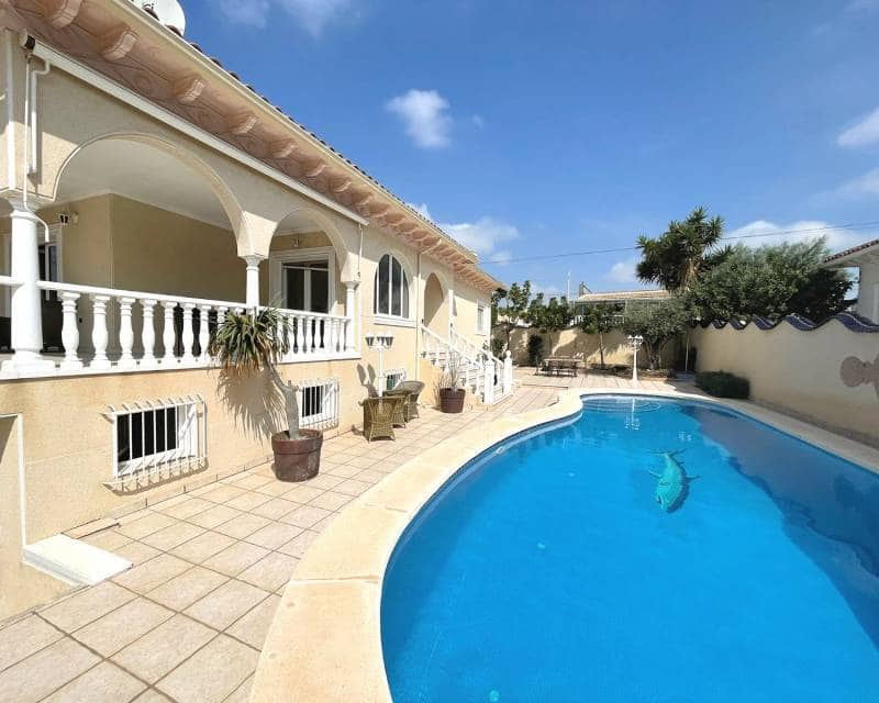 4 soverom Villa til salgs i Ciudad Quesada med svømmebasseng - € 585 000 (Ref: 9809880)