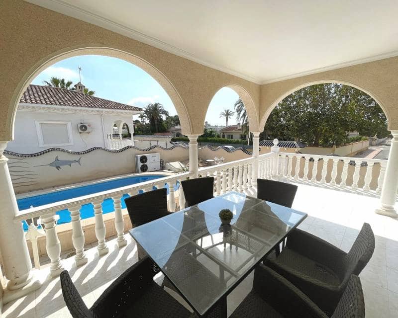 4 soverom Villa til salgs i Ciudad Quesada med svømmebasseng - € 585 000 (Ref: 9809880)
