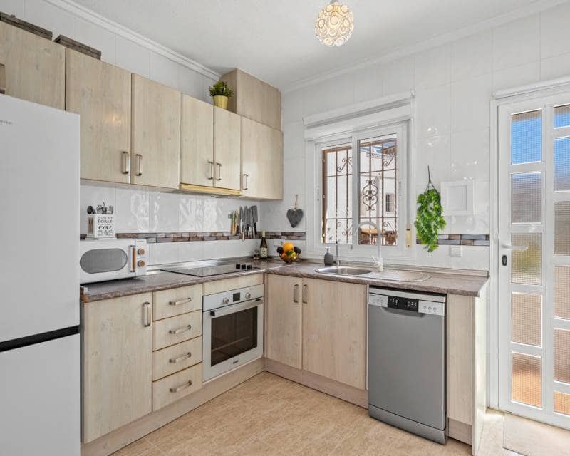 Pareado de 3 habitaciones en Benijófar en venta con piscina - 229.000 € (Ref: 9838480)