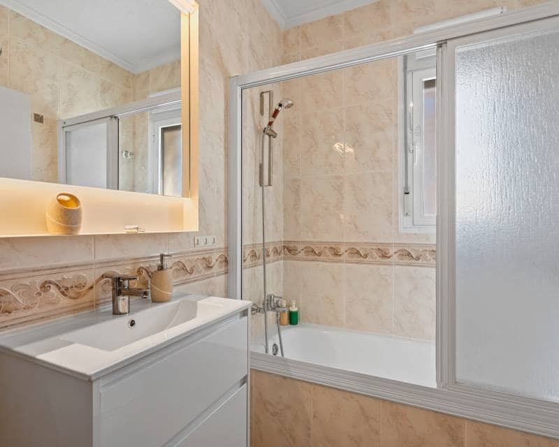 Pareado de 3 habitaciones en Benijófar en venta con piscina - 229.000 € (Ref: 9838480)