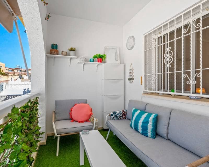 Pareado de 3 habitaciones en Benijófar en venta con piscina - 229.000 € (Ref: 9838480)