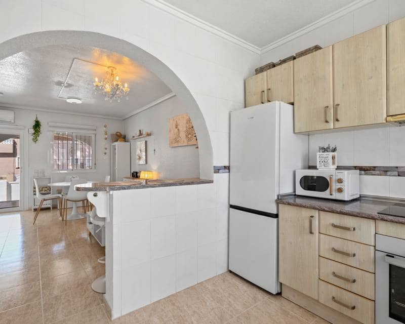 Pareado de 3 habitaciones en Benijófar en venta con piscina - 229.000 € (Ref: 9838480)