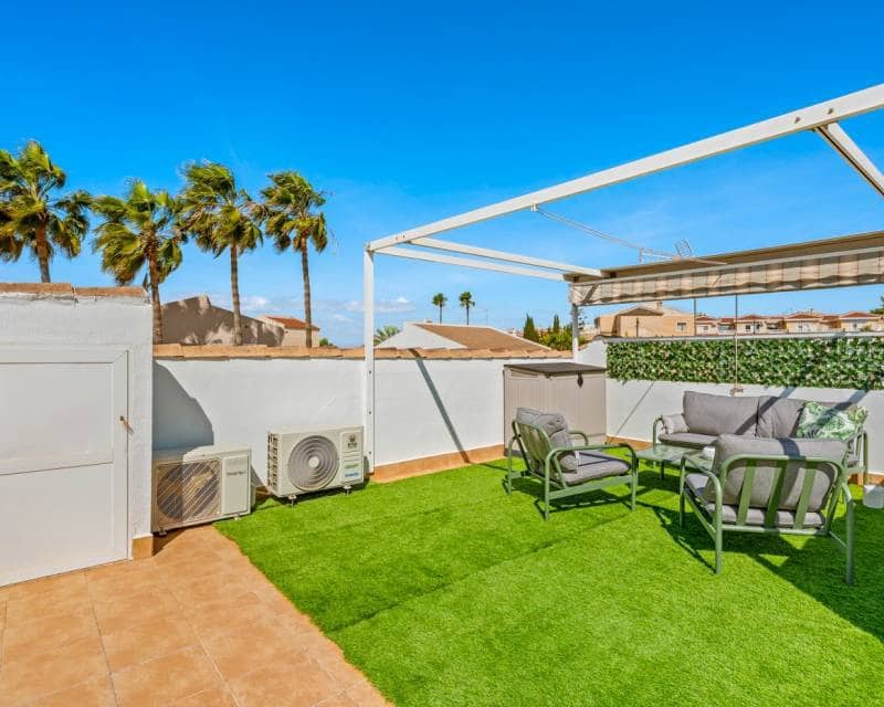 Pareado de 3 habitaciones en Benijófar en venta con piscina - 229.000 € (Ref: 9838480)