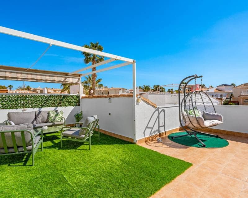 Pareado de 3 habitaciones en Benijófar en venta con piscina - 229.000 € (Ref: 9838480)