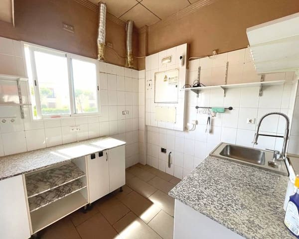 Kommersiell til salgs i Algorfa - € 120 000 (Ref: 9847942)