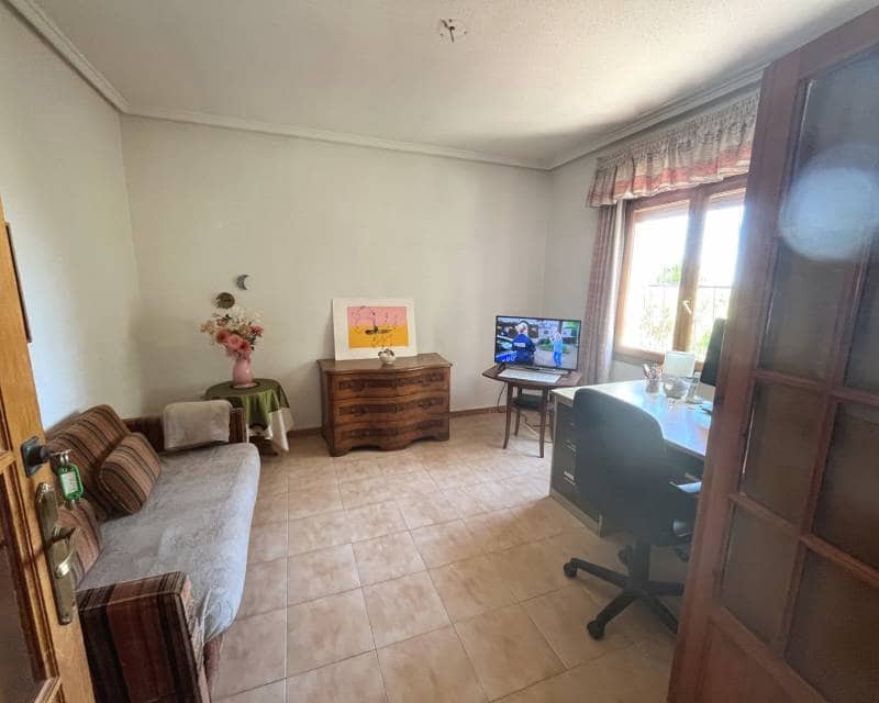 4 soverom Villa til salgs i Ciudad Quesada med svømmebasseng garasje - € 385 000 (Ref: 9861042)