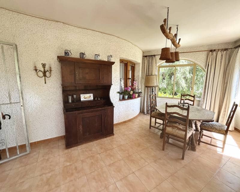 4 soverom Villa til salgs i Ciudad Quesada med svømmebasseng garasje - € 385 000 (Ref: 9861042)